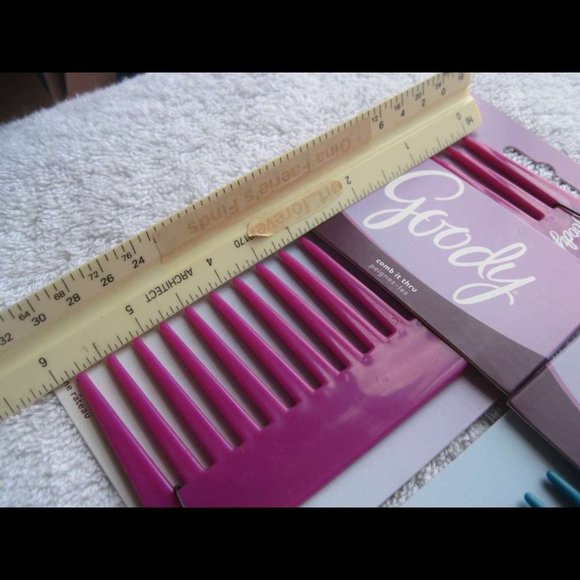 Goody Comb it Thru Detangling Rake Hair Comb Wide Teeth Wet Dry Tangle Free All - Picture 3 of 9